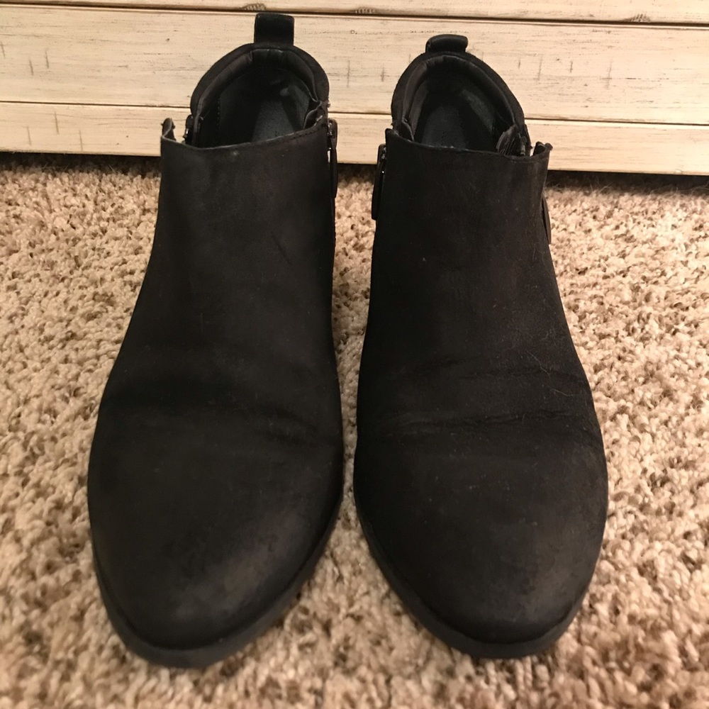 Franco Sarto suede booties